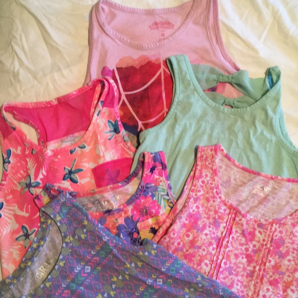 6 girl’s tanks, size 7-8
